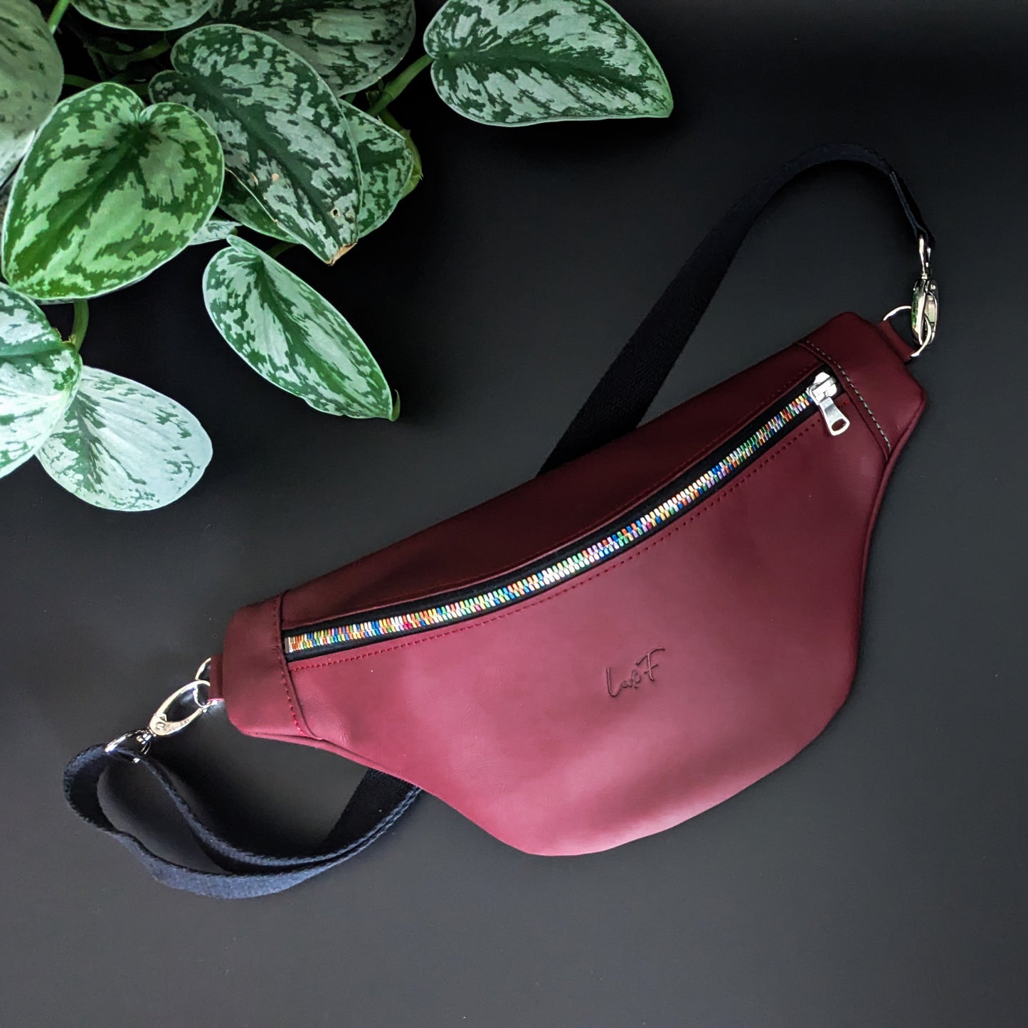 Lederbauchtasche - Feli mit buntem Reißverschluss
